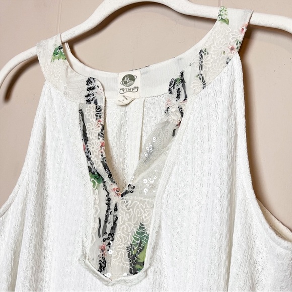 Anthropologie Tiny Cassia Tank Small blouse top white floral embroidered sequins - Picture 4 of 14